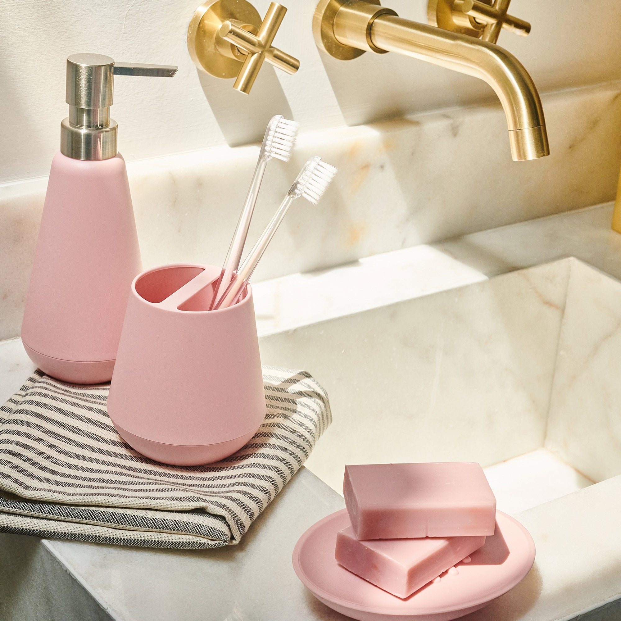 Belize Bath Accessories